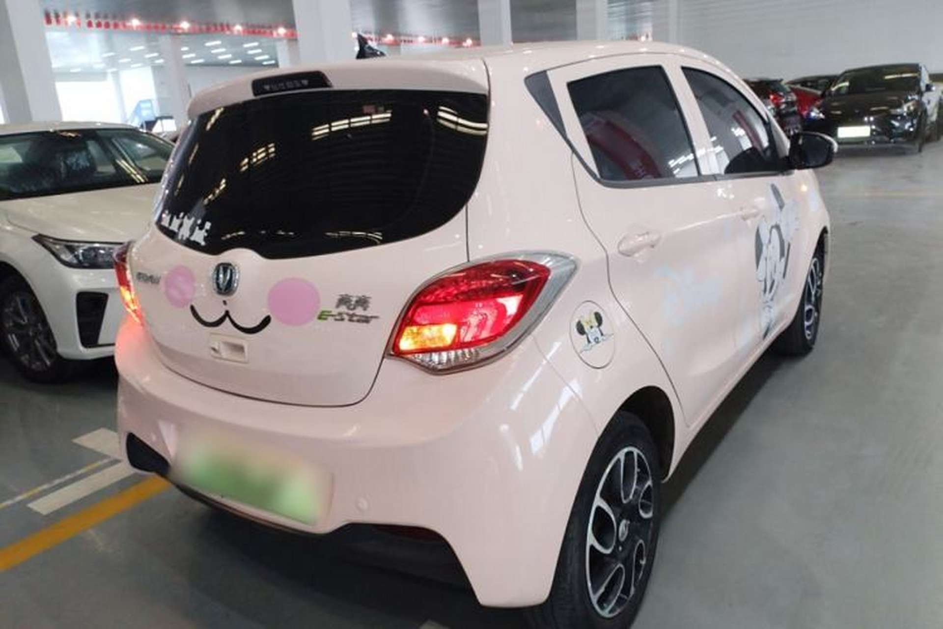 Used CHANGAN OSHAN Benni E-Star 2021 National Edition Colorful Version Lithium Iron Phosphate (31.95 kWh) Rear Right 45 Deg