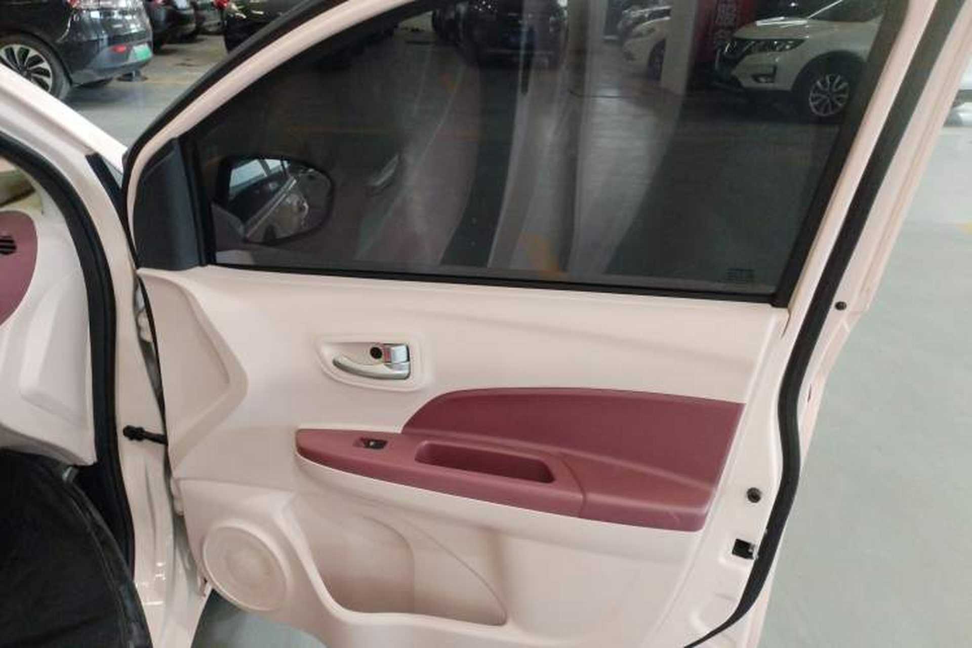 Used CHANGAN OSHAN Benni E-Star 2021 National Edition Colorful Version Lithium Iron Phosphate (31.95 kWh) Right Front Door Interior