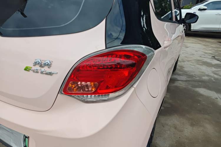 Used CHANGAN OSHAN Benni E-Star 2021 National Edition XinYi Edition Lithium Iron Phosphate (31.86 kWh) Right Rear Taillight