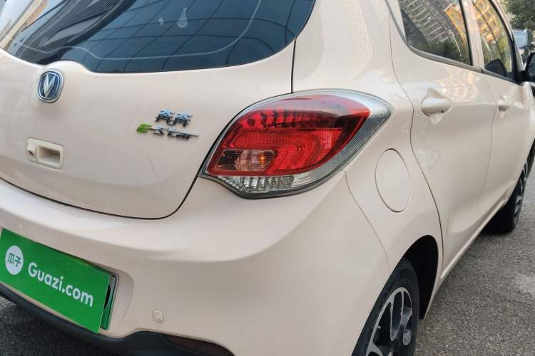 Used CHANGAN OSHAN Benni E-Star 2021 National Edition Colorful Version Lithium Iron Phosphate (31.86 kWh) Right Rear Taillight