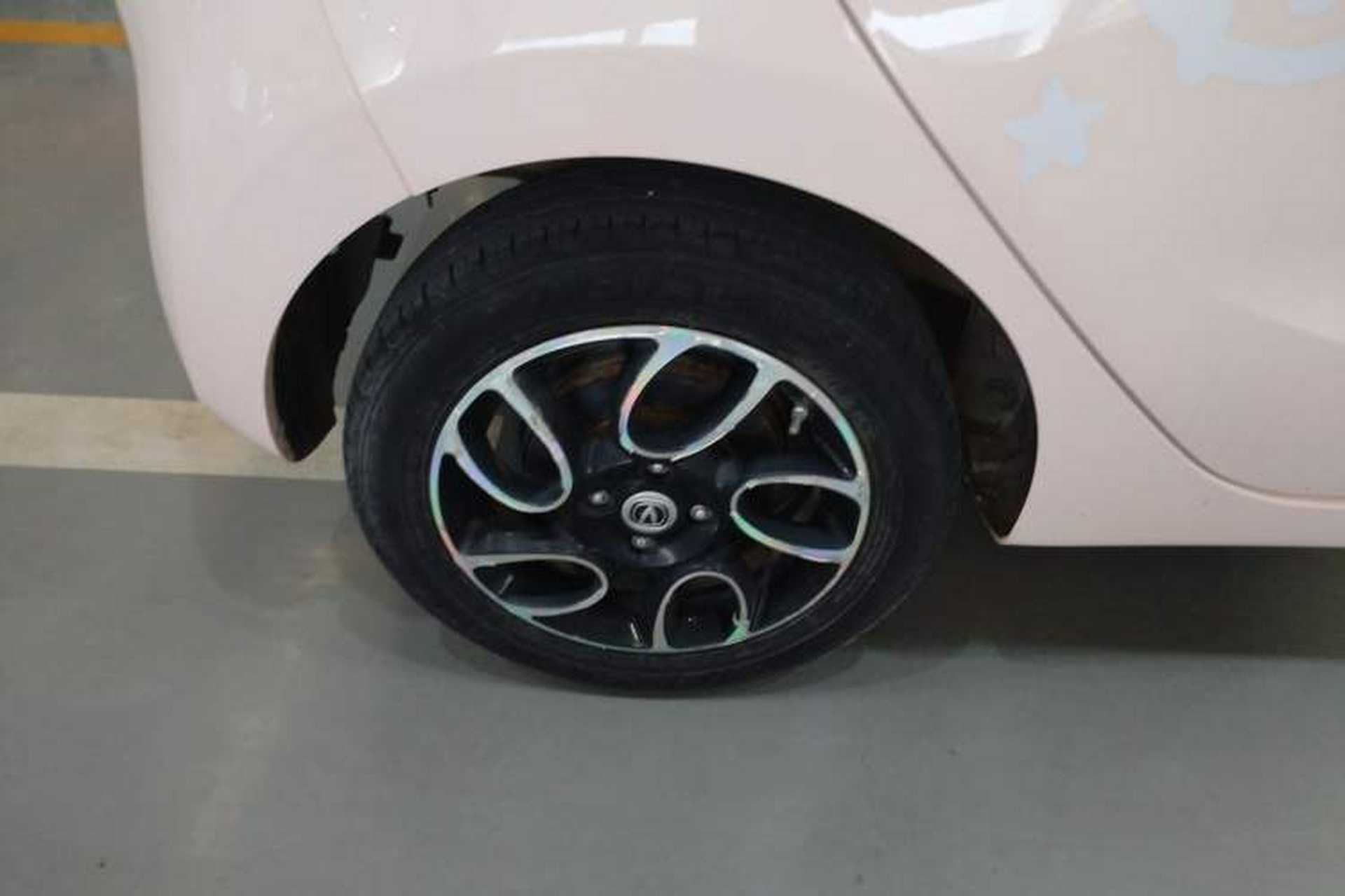 Used CHANGAN OSHAN Benni E-Star 2021 National Edition Colorful Version Lithium Iron Phosphate (31.95 kWh) Right Rear Wheel Hub