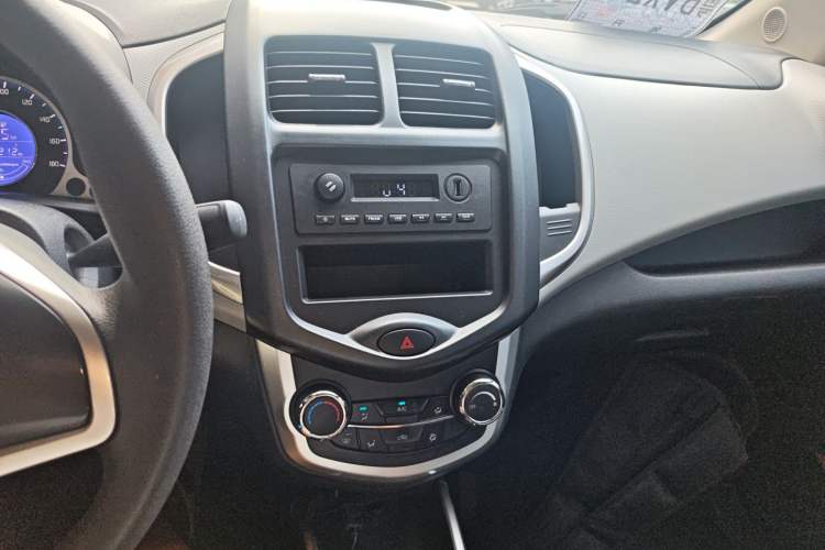 Used CHANGAN OSHAN Benni E-Star 2021 National Edition Xinyue Version (Fast-Charging Edition) Lithium NMC Audio And AC Panel