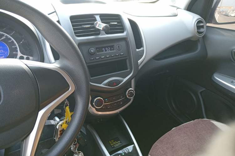 Used CHANGAN OSHAN Benni E-Star 2021 National Edition Xin Yue Version Lithium-Ion Battery Audio And AC Panel