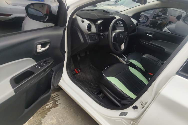 Used CHANGAN OSHAN Benni E-Star 2021 National Edition XinYi Edition Lithium Iron Phosphate (31.86 kWh) Driver Seat