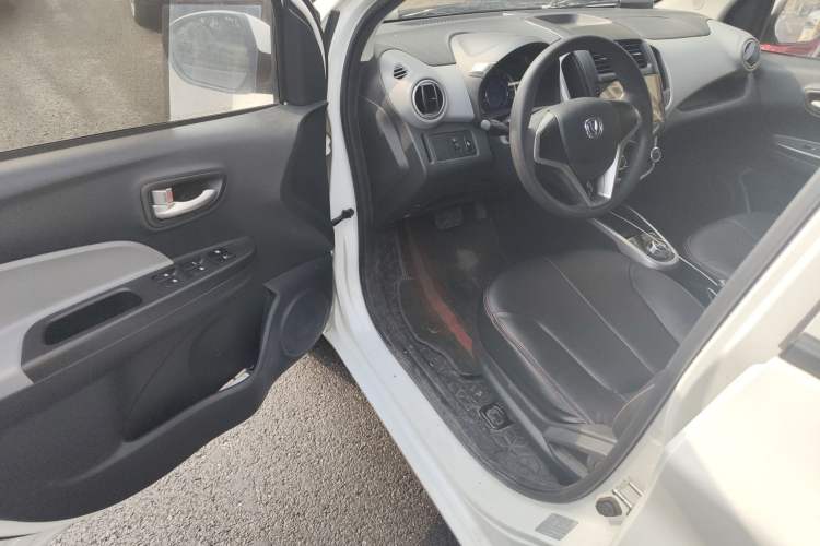 Used CHANGAN OSHAN Benni E-Star 2021 National Edition Xin Yue Version Lithium Iron Phosphate (31.18 kWh) Driver Seat