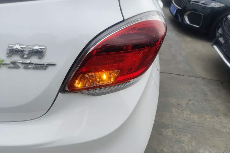 Used CHANGAN OSHAN Benni E-Star 2021 National Edition XinYi Edition Lithium Iron Phosphate (31.86 kWh) Exterior 3