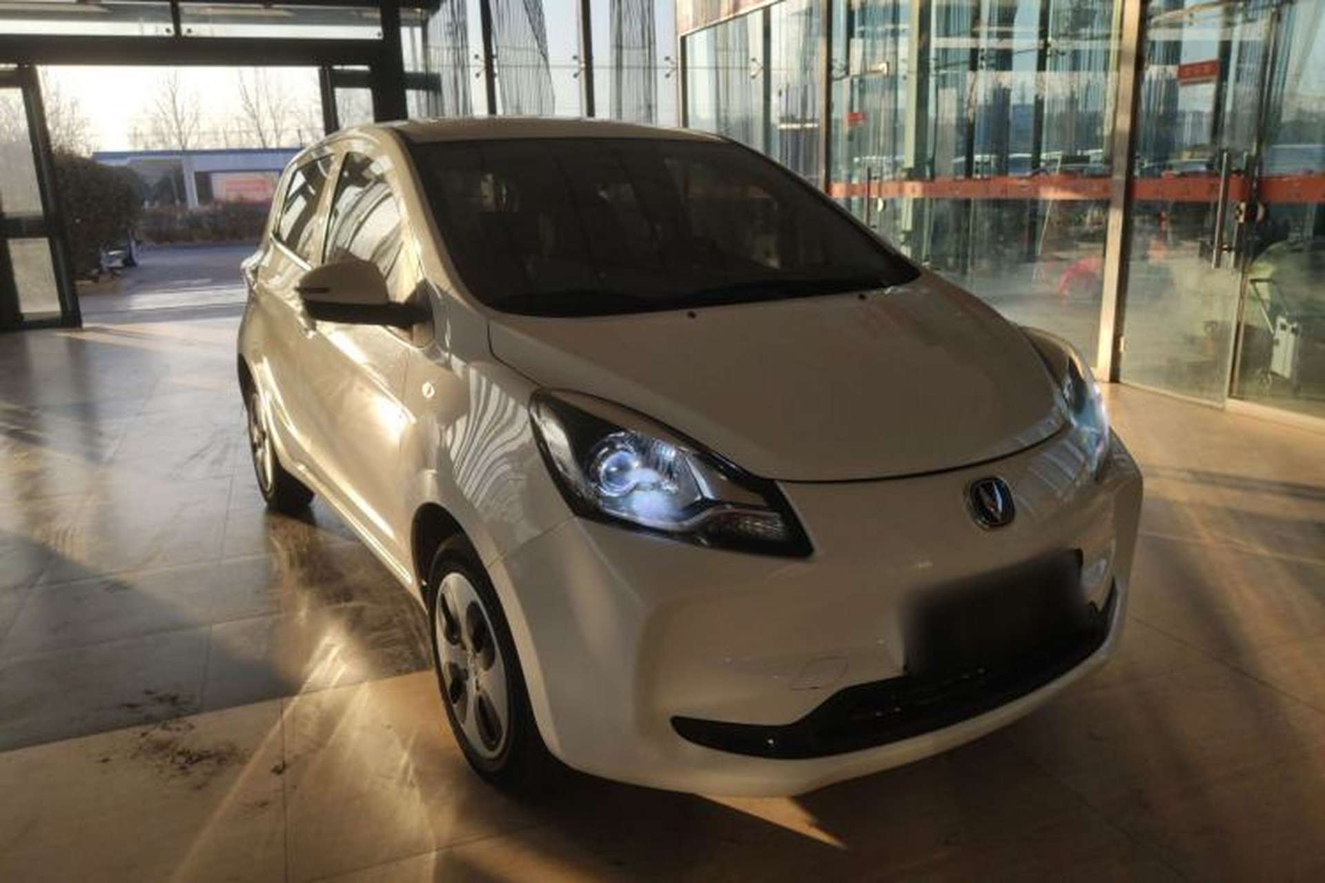 Used CHANGAN OSHAN Benni E-Star 2021 National Edition Xin Yue Version Lithium Iron Phosphate (31.86 kWh) Front Right 45 Deg