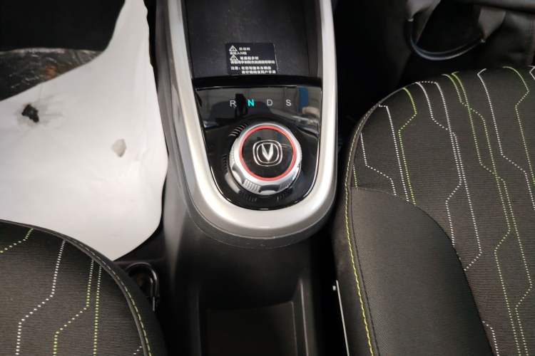 Used CHANGAN OSHAN Benni E-Star 2021 National Edition Xin Yue Version Lithium Iron Phosphate (31.86 kWh) Gear Lever