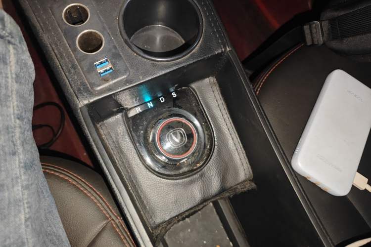 Used CHANGAN OSHAN Benni E-Star 2021 National Edition Xin Yue Version Lithium-Ion Battery Gear Lever