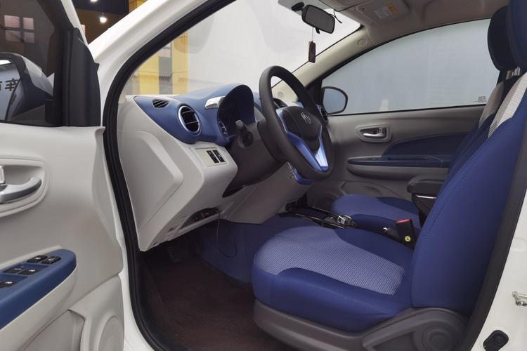 Used CHANGAN OSHAN Benni E-Star 2021 National Edition Colorful Version Lithium Iron Phosphate (31.86 kWh) Interior 1