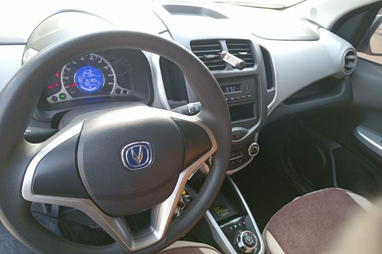Used CHANGAN OSHAN Benni E-Star 2021 National Edition Xin Yue Version Lithium-Ion Battery Interior 2