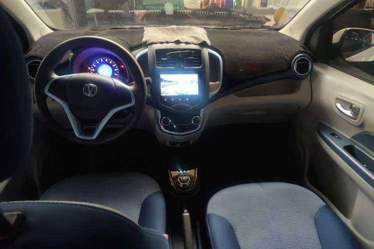 Used CHANGAN OSHAN Benni E-Star 2021 National Edition Colorful Version Lithium Iron Phosphate (31.86 kWh) Interior 3