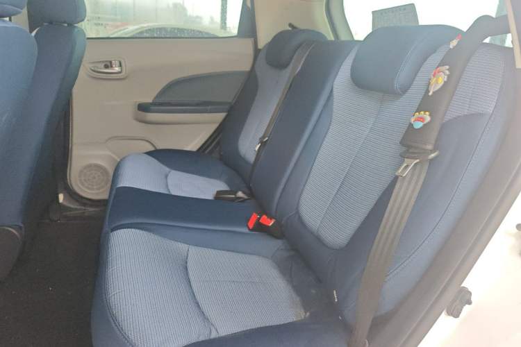 Used CHANGAN OSHAN Benni E-Star 2021 National Edition Colorful Version Lithium Iron Phosphate (31.86 kWh) Interior 4