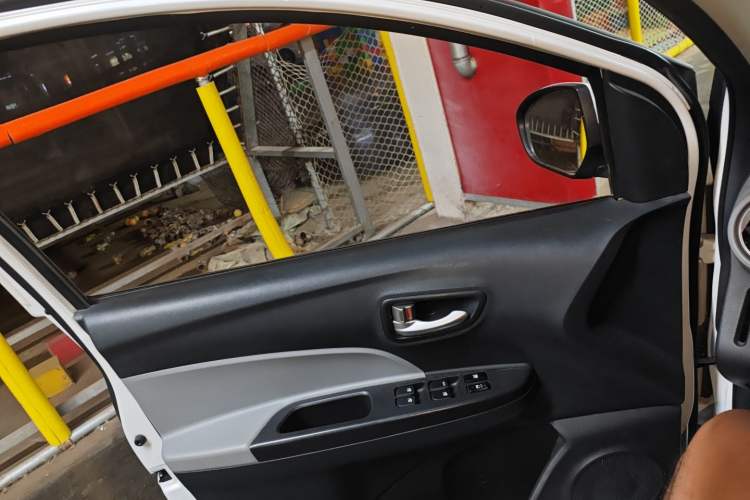 Used CHANGAN OSHAN Benni E-Star 2021 National Edition Xin Yue Version Lithium-Ion Battery Left Front Door Interior