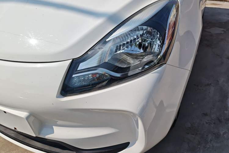 Used CHANGAN OSHAN Benni E-Star 2021 National Edition Xin Yue Version Lithium Iron Phosphate (31.86 kWh) Left Front Headlight