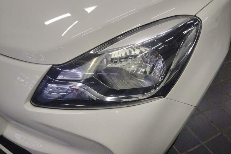 Used CHANGAN OSHAN Benni E-Star 2021 National Edition Xin Yue Version Lithium-Ion Battery Left Front Headlight
