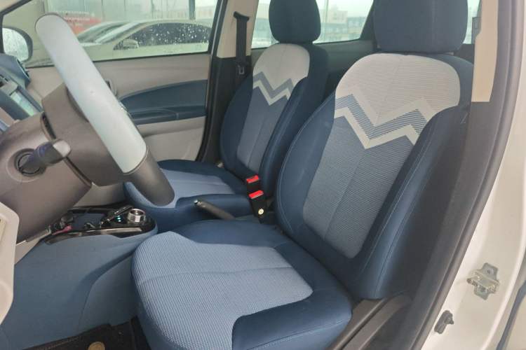 Used CHANGAN OSHAN Benni E-Star 2021 National Edition Colorful Version Lithium Iron Phosphate (31.86 kWh) Left Front Seat