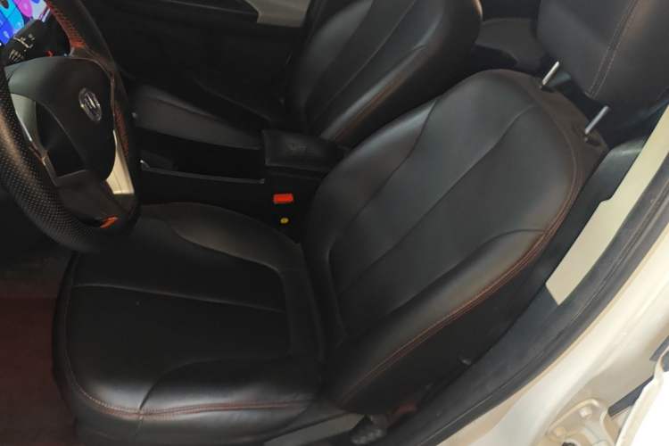 Used CHANGAN OSHAN Benni E-Star 2021 National Edition Xin Yue Version Lithium-Ion Battery Left Front Seat
