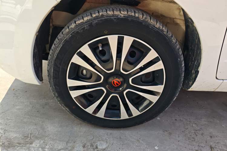 Used CHANGAN OSHAN Benni E-Star 2021 National Edition Xin Yue Version Lithium Iron Phosphate (31.86 kWh) Left Front Wheel Hub
