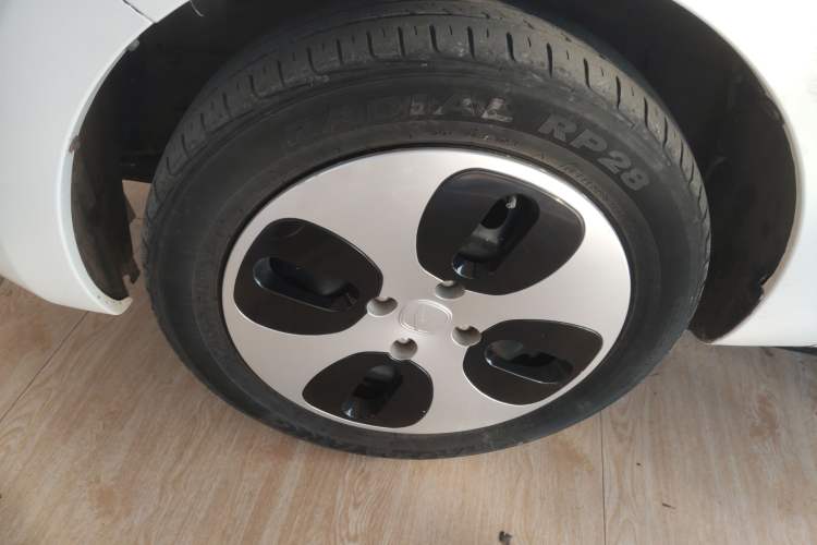 Used CHANGAN OSHAN Benni E-Star 2021 National Edition Xin Yue Version Lithium Iron Phosphate (31.86 kWh) Left Front Wheel Hub