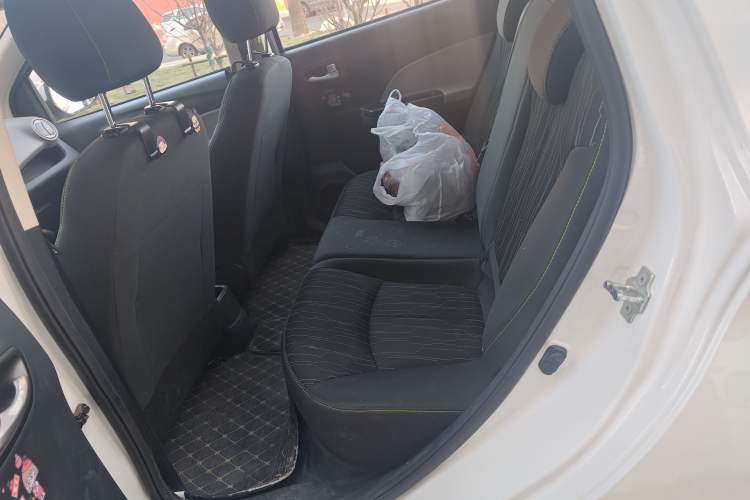 Used CHANGAN OSHAN Benni E-Star 2021 National Edition Xin Yue Version (Fast-Charging Edition) Lithium Iron Phosphate (31.18 kWh) Left Rear Seat