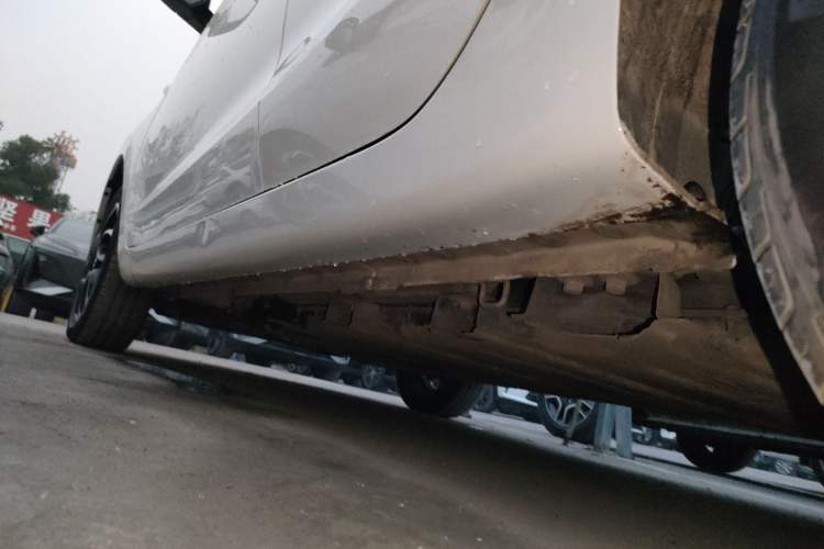 Used CHANGAN OSHAN Benni E-Star 2021 National Edition Xin Yue Version Lithium Iron Phosphate (31.18 kWh) Left Side Sill