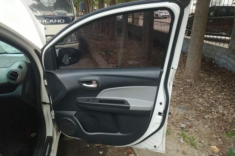 Used CHANGAN OSHAN Benni E-Star 2021 National Edition Xinyue Version (Fast-Charging Edition) Lithium NMC Right Front Door Interior