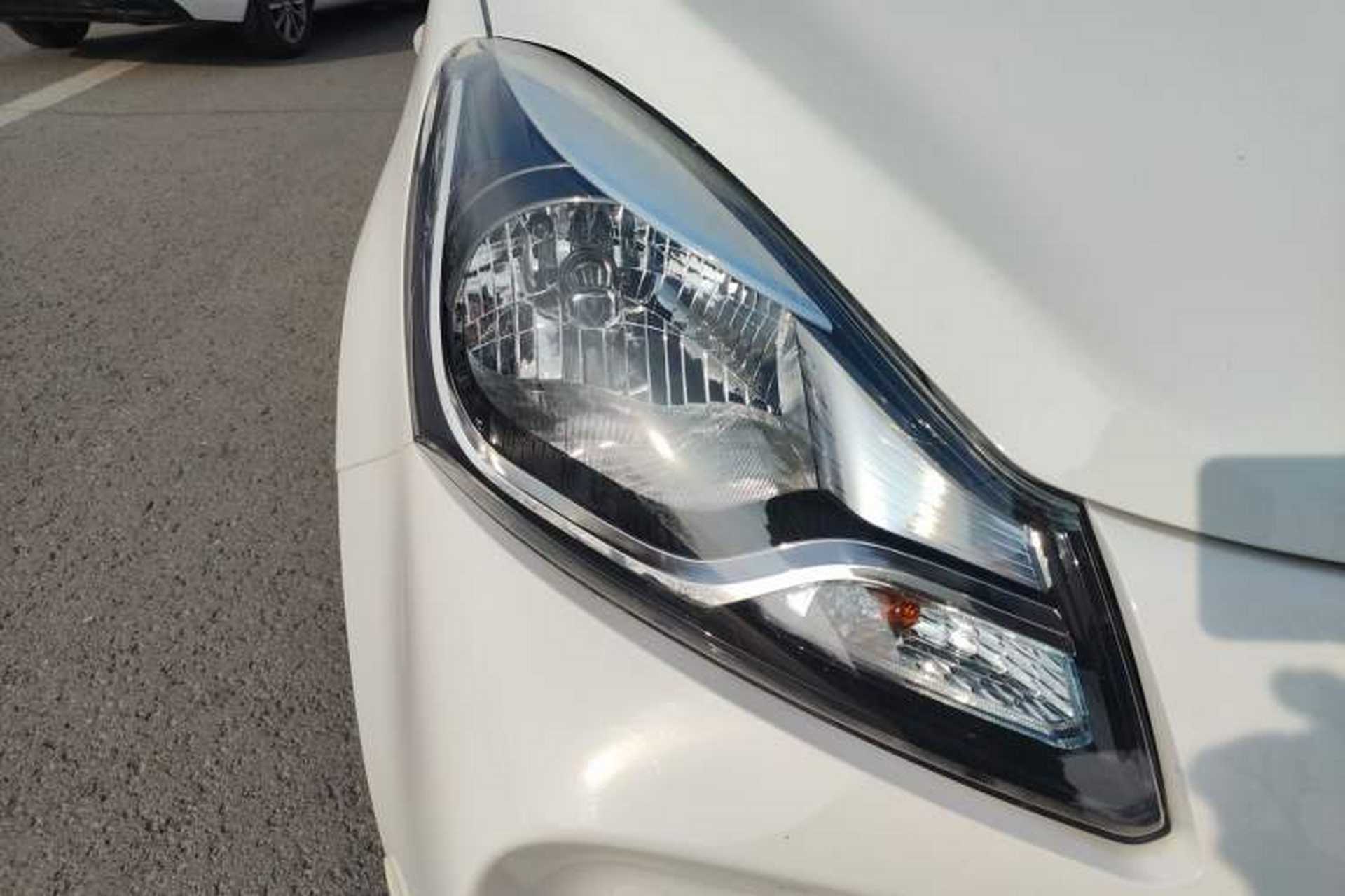 Used CHANGAN OSHAN Benni E-Star 2021 National Edition Xinyi Version (Fast-Charging Edition) Lithium Iron Phosphate (31.18 kWh) Right Front Headlight