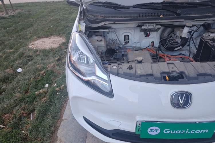 Used CHANGAN OSHAN Benni E-Star 2021 National Edition Xin Yue Version (Fast-Charging Edition) Lithium Iron Phosphate (31.18 kWh) Right Front Headlight