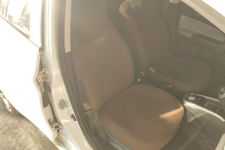 Used CHANGAN OSHAN Benni E-Star 2021 National Edition Xin Yue Version Lithium Iron Phosphate (31.86 kWh) Right Front Seat