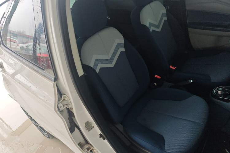 Used CHANGAN OSHAN Benni E-Star 2021 National Edition Colorful Version Lithium Iron Phosphate (31.86 kWh) Right Front Seat