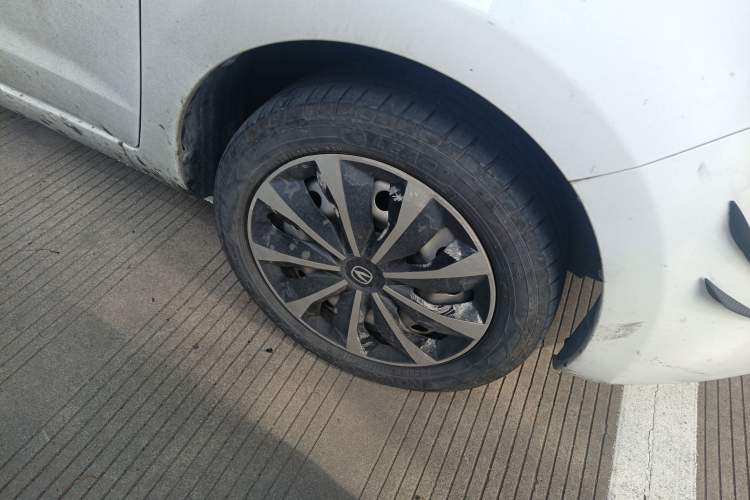 Used CHANGAN OSHAN Benni E-Star 2021 National Edition Heart-Pounding Edition Lithium Iron Phosphate Right Front Wheel Hub
