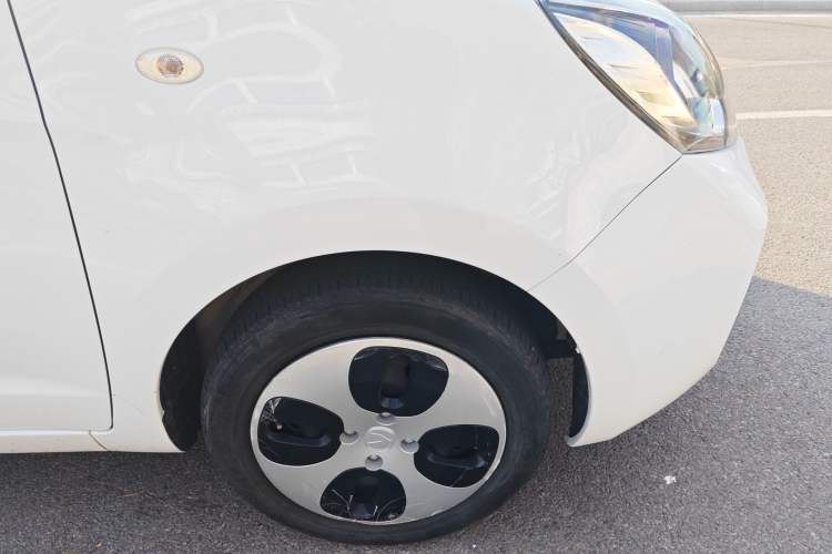Used CHANGAN OSHAN Benni E-Star 2021 National Edition Xin Yue Version Lithium Iron Phosphate (31.86 kWh) Right Front Wheel Hub