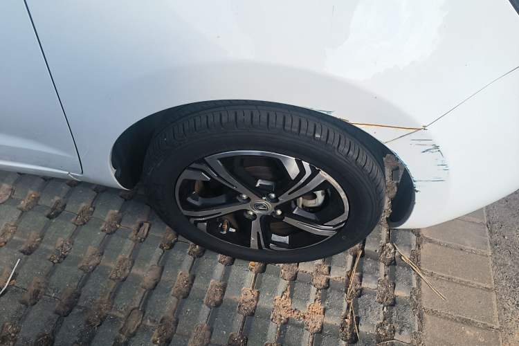 Used CHANGAN OSHAN Benni E-Star 2021 National Edition Xin Yue Version Lithium-Ion Battery Right Front Wheel Hub