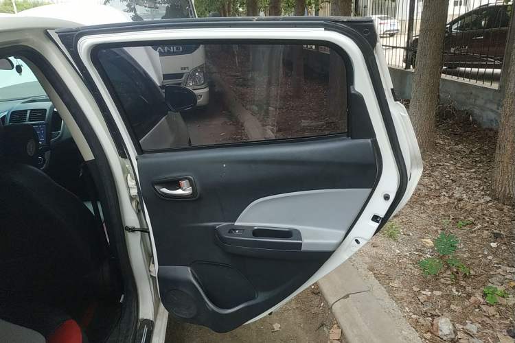 Used CHANGAN OSHAN Benni E-Star 2021 National Edition Xinyue Version (Fast-Charging Edition) Lithium NMC Right Rear Door Interior