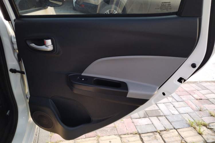 Used CHANGAN OSHAN Benni E-Star 2021 National Edition Xinyue Version (Fast-Charging Edition) Lithium NMC Right Rear Door Interior