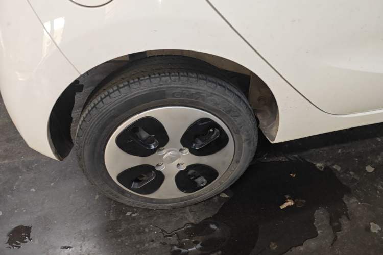 Used CHANGAN OSHAN Benni E-Star 2021 National Edition Xin Yue Version Lithium-Ion Battery Right Rear Wheel Hub
