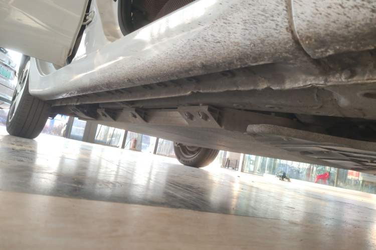 Used CHANGAN OSHAN Benni E-Star 2021 National Edition Xin Yue Version Lithium Iron Phosphate (31.86 kWh) Right Side Sill