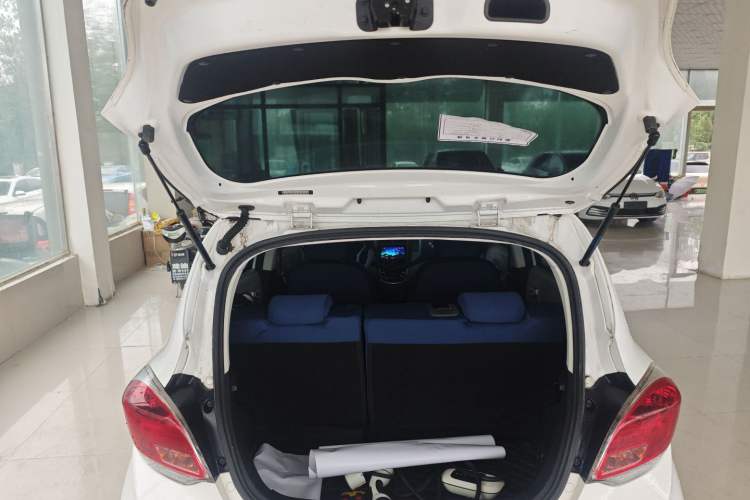 Used CHANGAN OSHAN Benni E-Star 2021 National Edition Colorful Version Lithium Iron Phosphate (31.86 kWh) Trunk