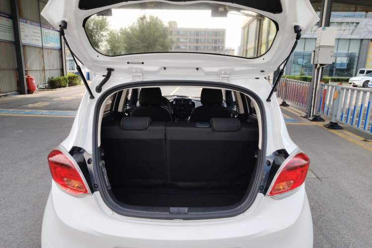 Used CHANGAN OSHAN Benni E-Star 2021 National Edition Xin Yue Version Lithium Iron Phosphate (31.86 kWh) Trunk