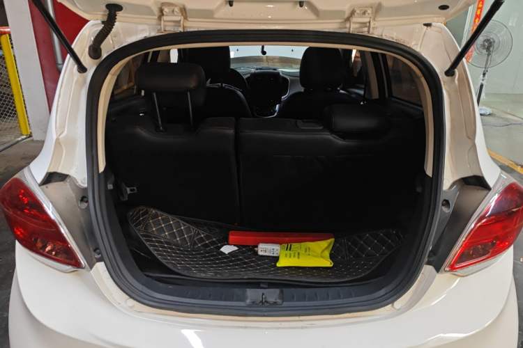 Used CHANGAN OSHAN Benni E-Star 2021 National Edition Xin Yue Version Lithium-Ion Battery Trunk
