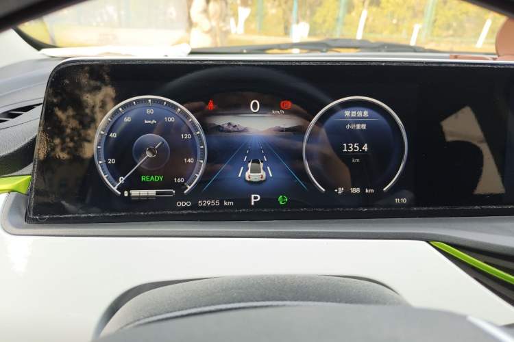 Used CHANGAN OSHAN Benni E-Star 2022 Charming Edition Colorful Model Lithium Iron Phosphate Instrument Cluster