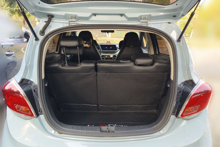 Used CHANGAN OSHAN Benni E-Star 2022 Charming Edition Colorful Model Lithium Iron Phosphate Trunk