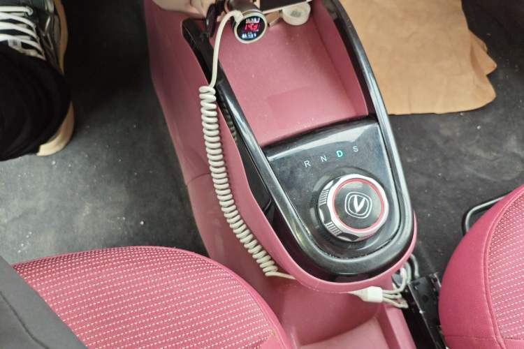 Used CHANGAN OSHAN Benni E-Star 2022 National Edition Colorful Limited Edition (Fast-Charging Version) Lithium Iron Phosphate Gear Lever