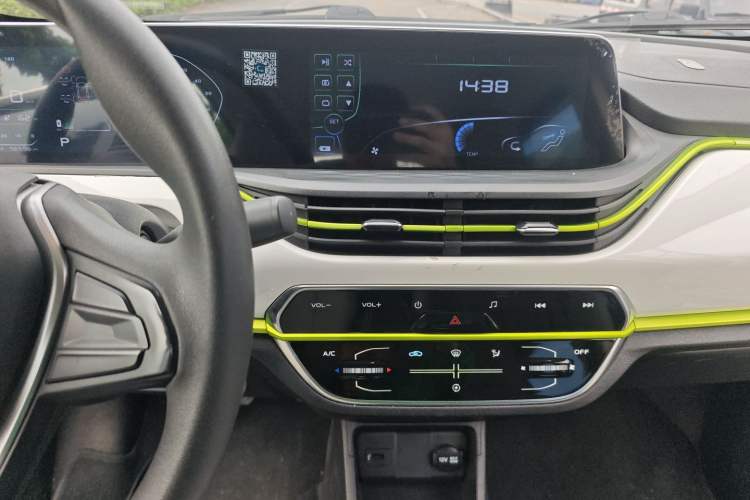 Used CHANGAN OSHAN Benni E-Star 2022 National Edition Colorful Limited Edition (Fast-Charging Version) Lithium Iron Phosphate Audio And AC Panel