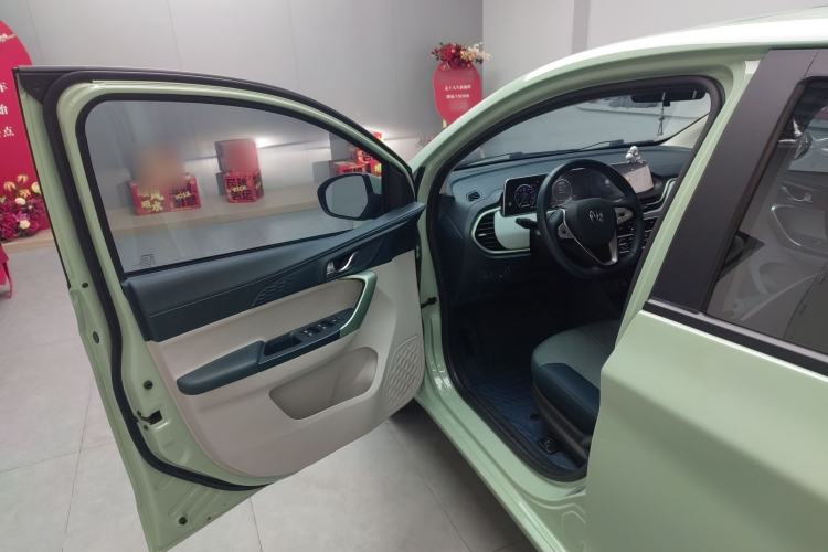 Used CHANGAN OSHAN Benni E-Star 2022 Charming Edition Colorful Model Lithium Iron Phosphate Driver Seat
