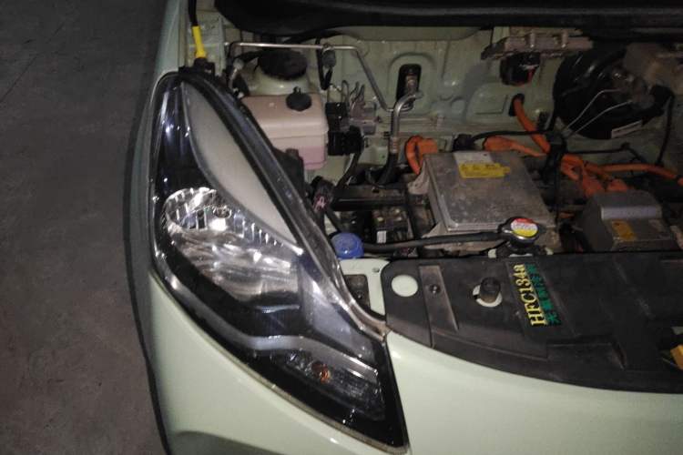 Used CHANGAN OSHAN Benni E-Star 2022 National Edition Colorful Limited Edition (Fast-Charging Version) Lithium Iron Phosphate Engine Bay Right
