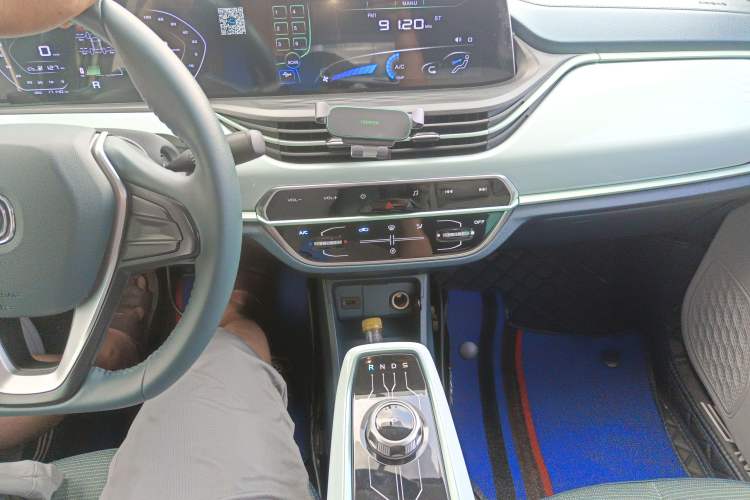 Used CHANGAN OSHAN Benni E-Star 2022 Qingxin Edition Colorful Model Lithium Iron Phosphate Gear Lever