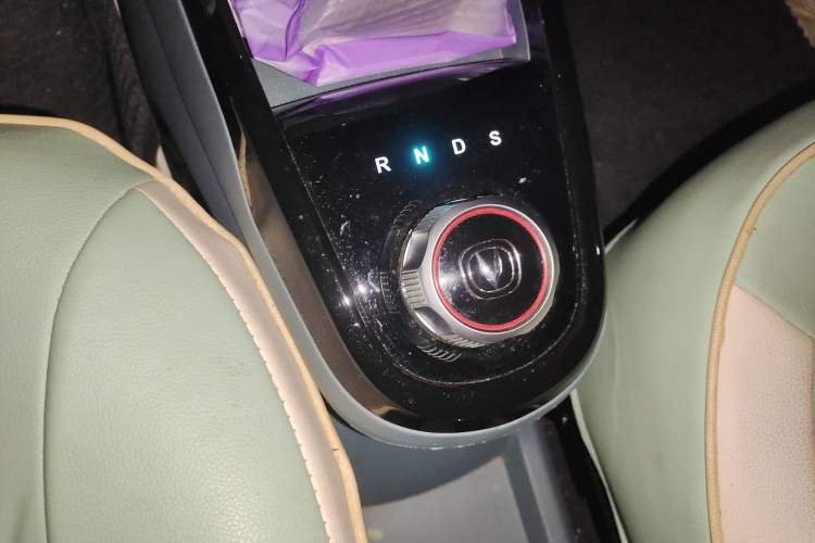 Used CHANGAN OSHAN Benni E-Star 2022 National Edition Colorful Limited Edition (Fast-Charging Version) Lithium Iron Phosphate Gear Lever