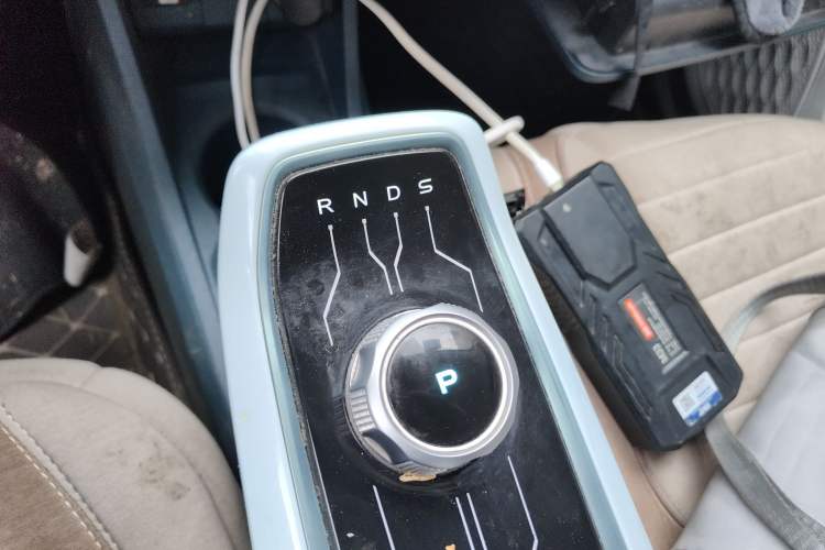 Used CHANGAN OSHAN Benni E-Star 2022 Qingxin Edition Colorful Model Lithium Iron Phosphate Gear Lever
